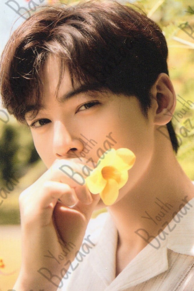 Cha Eun-Woo - Magazine Photo Book 13