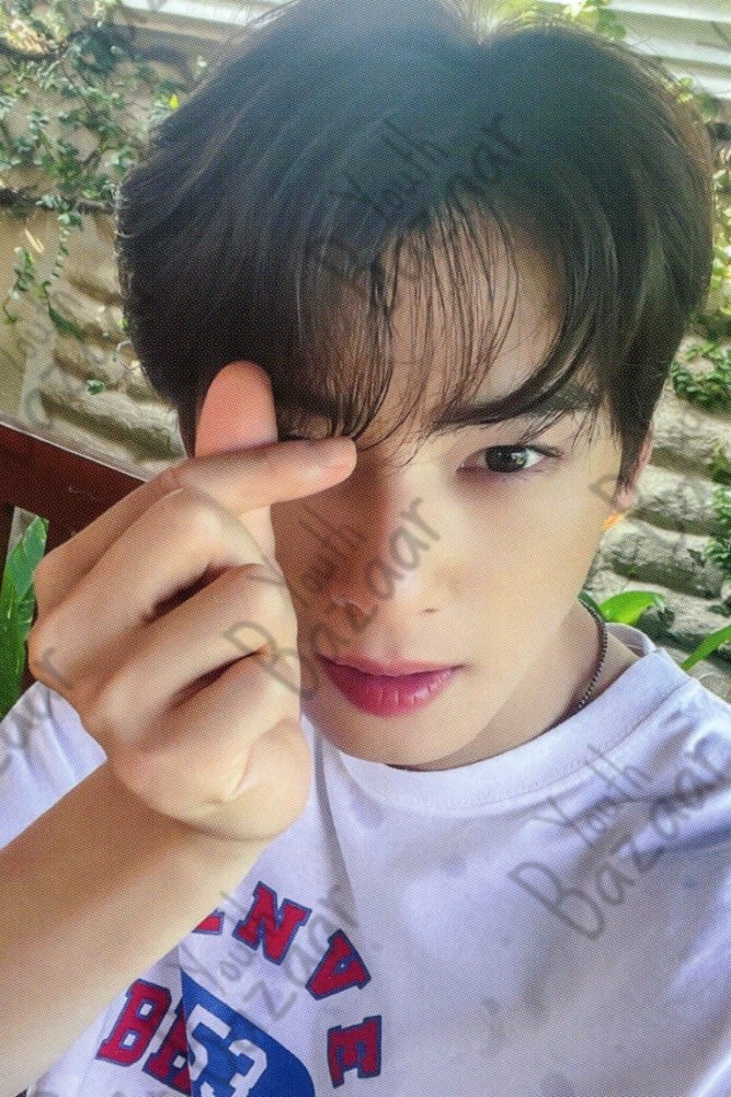 Cha Eun-Woo - Magazine Photo Book Applemusic Event B 2