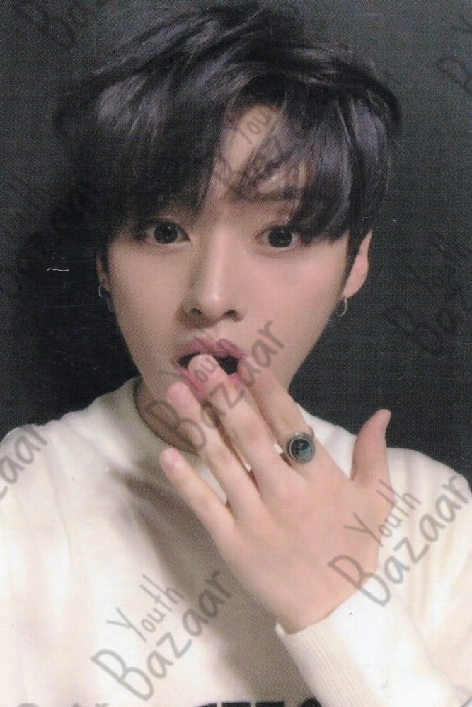 Lee Know - Cle 2 Yellow Wood Indoor