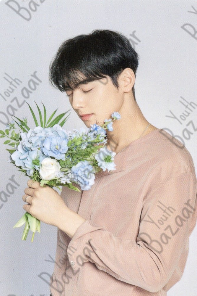 Chaeunwoo - Roroha 2020 Pop Up 1