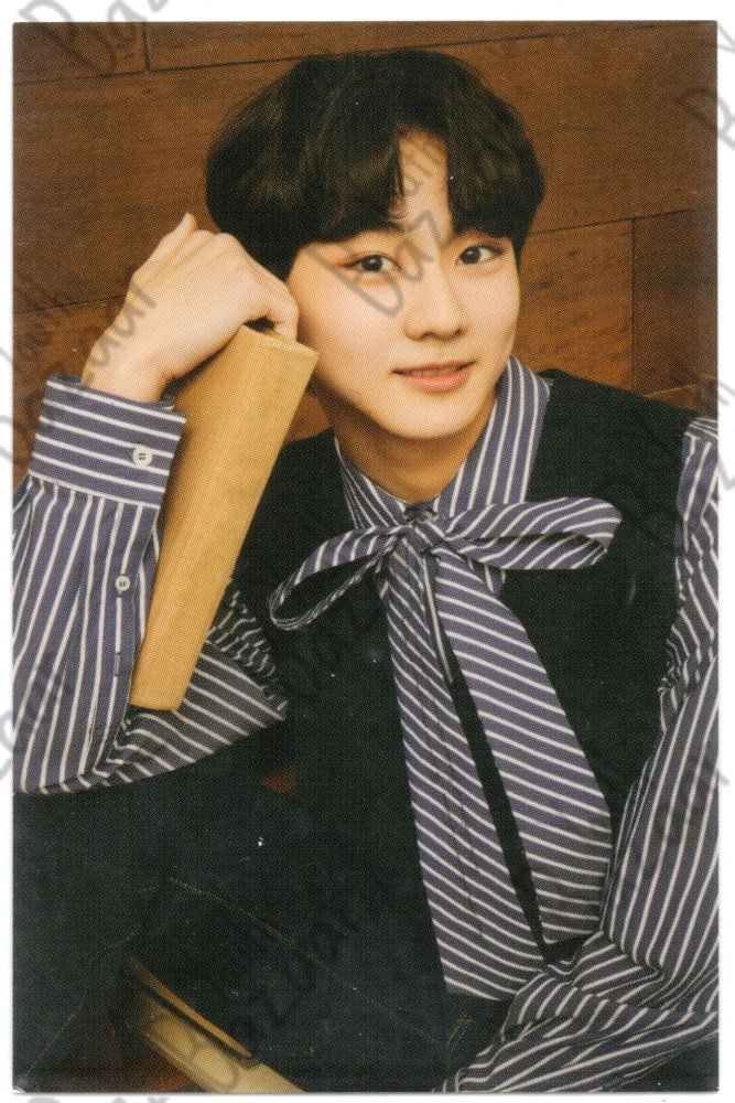 Jungwon - 2021 Enhypen Fanmeeting [en Connect] Trading Card 1