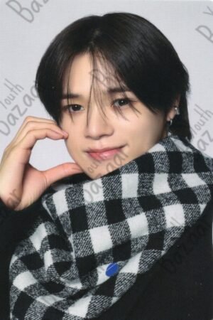 K - 2024 &team Concert Tour First Paw Print Boa Jacket