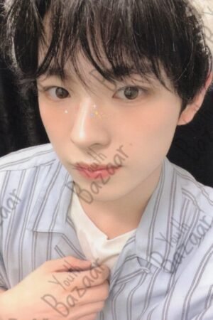 Yushi - Seasons Greetings 2025 Photo Set