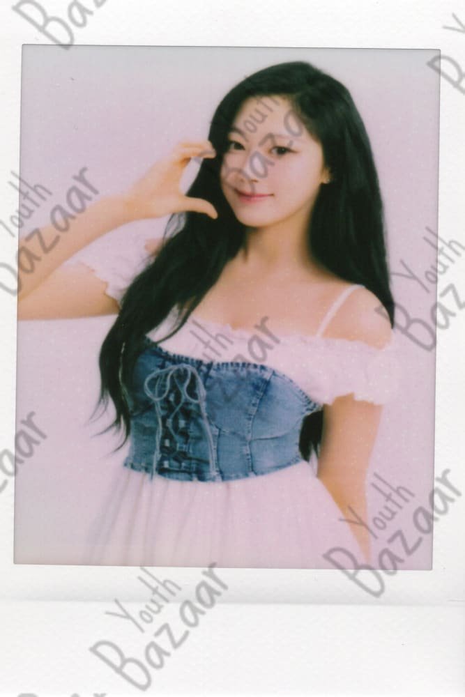 Giselle - Aespa Live Tour 2023 'synk Hyper Line' in Japan Special Edition Random Instant Photo 3