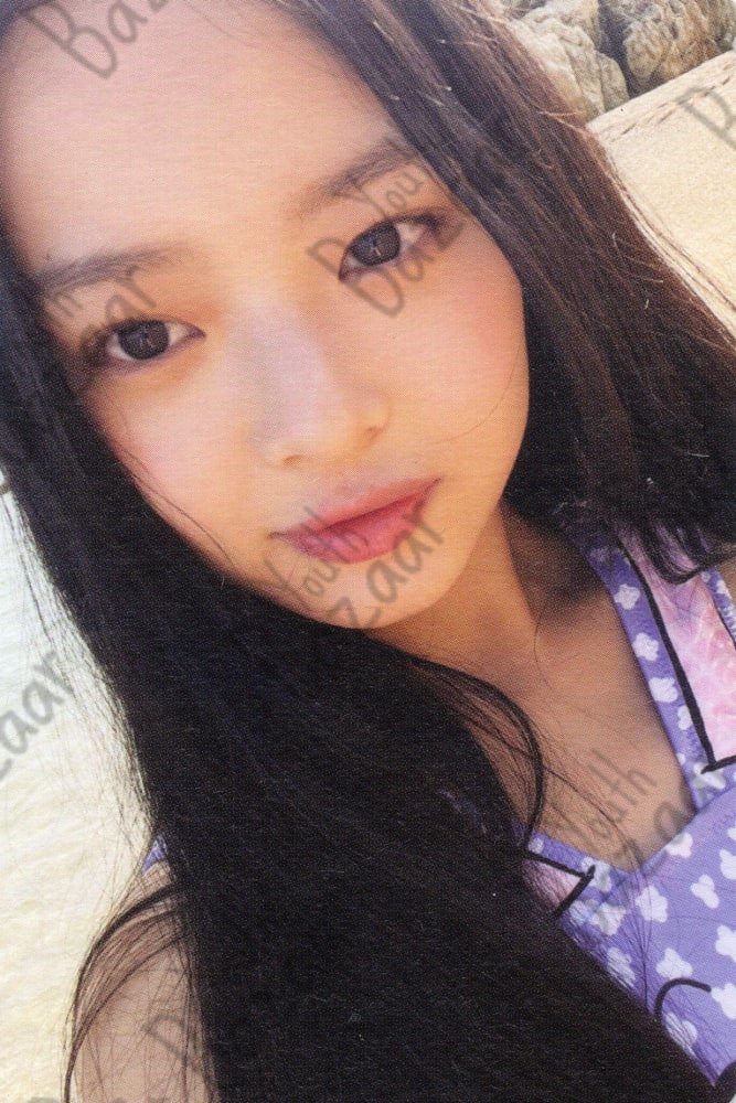 Hanni - New Jeans Weverse Albums Ver 2