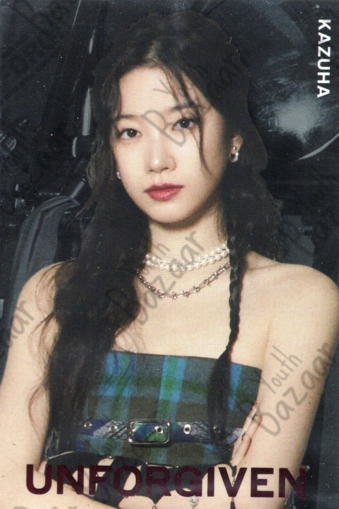 Kazuha - Le Sserafim Twin Wafers 1