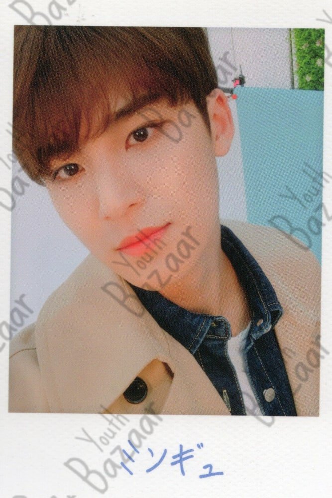 Mingyu - Seventeen 2019 Japan Tour 'haru' Trading Card 3