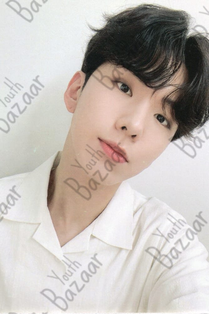 Kihyun - 2022 Season Greeting Calendar Package