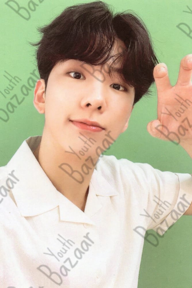 Kihyun - 2022 Season Greeting Desk Calendar Package