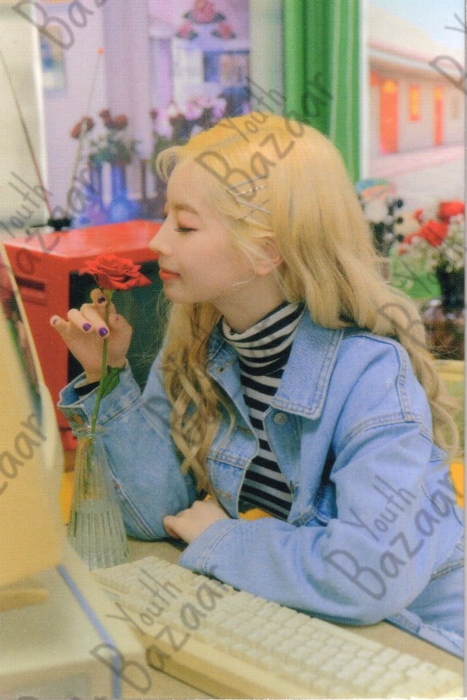 Dahyun - Twice Univ. Fashion Club Trading Card 6