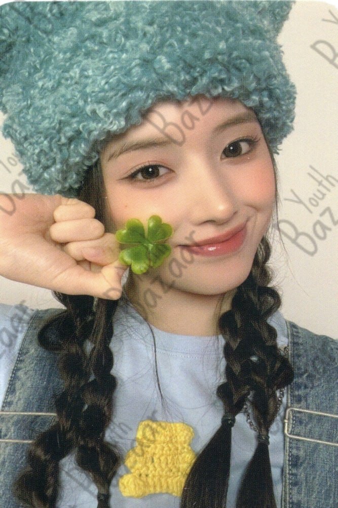 Jiwoo - 2024 Season's Greetings Mixx Village JYP Shop
