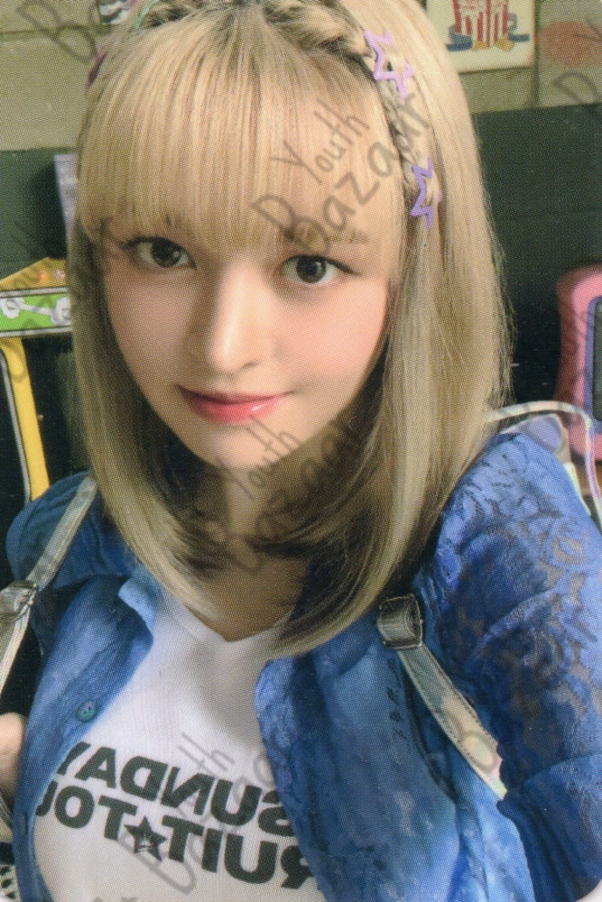 Lily - 2023 Season's Greetings_girls Over Flowers JYP Shop