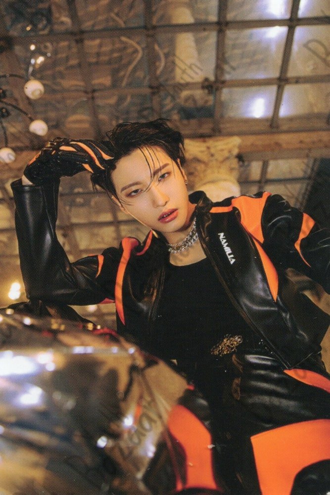 Seonghwa - The World Ep.2 Outlaw Platform Ver 12