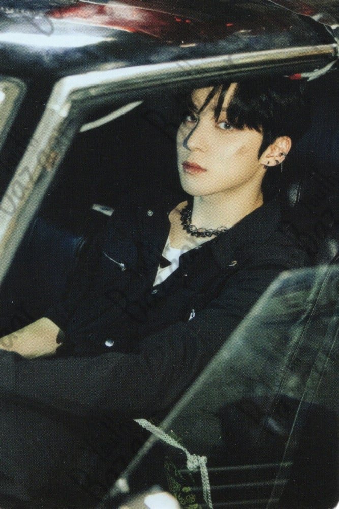 Yunho - The World Ep.2 Outlaw Platform Ver 1
